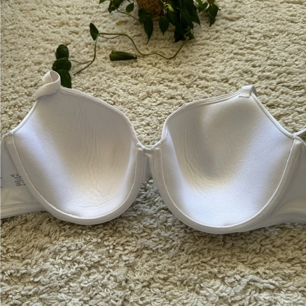 Calvin Klein White Underwire Lightly Padded Bra 36DD